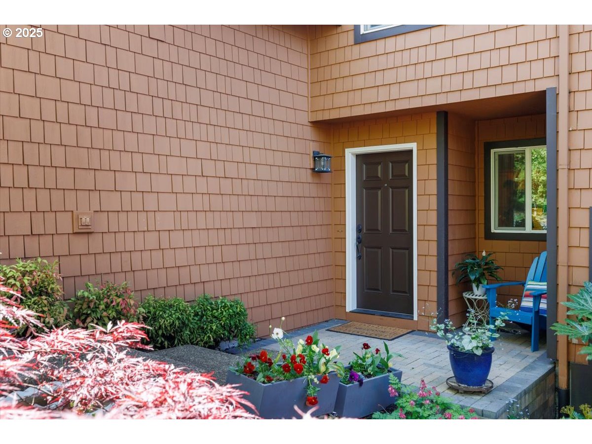 11002 Northwest Leahy Road Portland, OR 97229 - Photo 3 of 34 Gallery Image 3