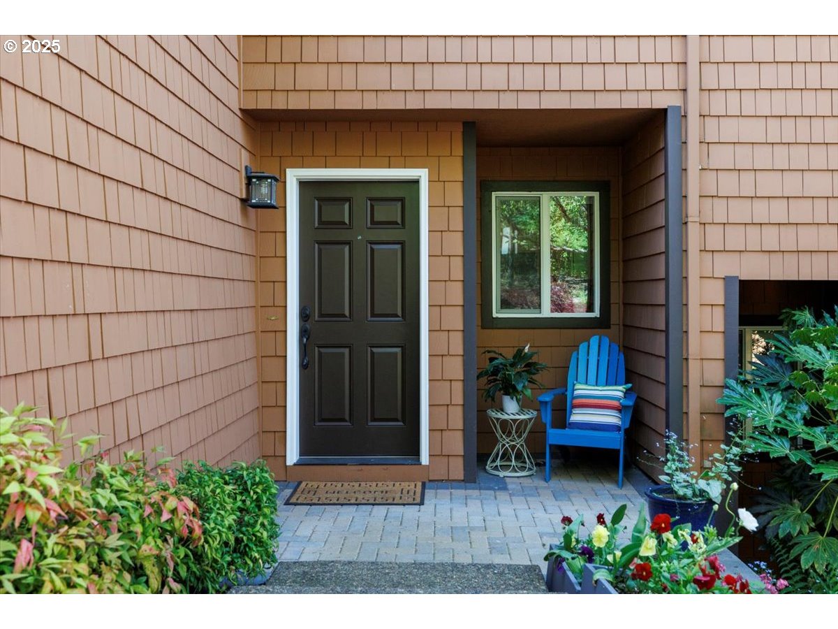 11002 Northwest Leahy Road Portland, OR 97229 - Photo 4 of 34 Gallery Image 4