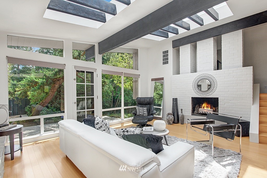 10624 Nottingham Road Edmonds, WA 98020 - Photo 10 of 36 Gallery Image 10