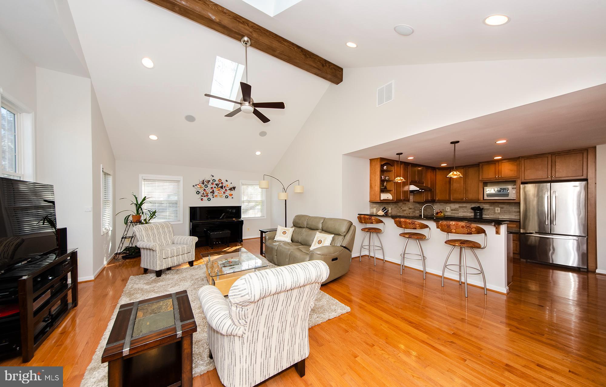 6532 Elnido Drive McLean, VA 22101 - Photo 13 of 45 Vaulted great room addition adjoins kitchen
