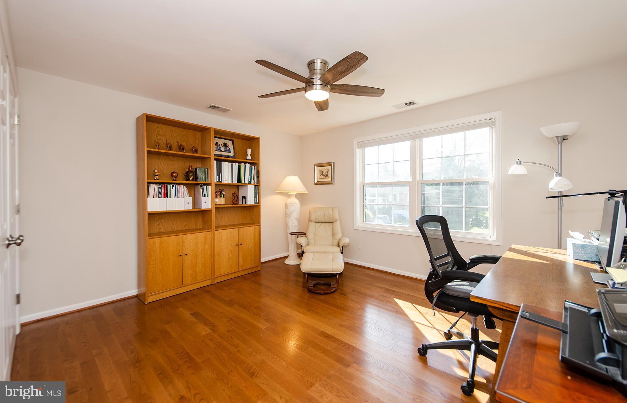 6532 Elnido Drive McLean, VA 22101 - Photo 29 of 45 Bedroom 2