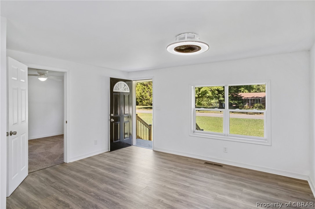 880 Ditchley Road Kilmarnock, VA 22482 - Photo 8 of 32