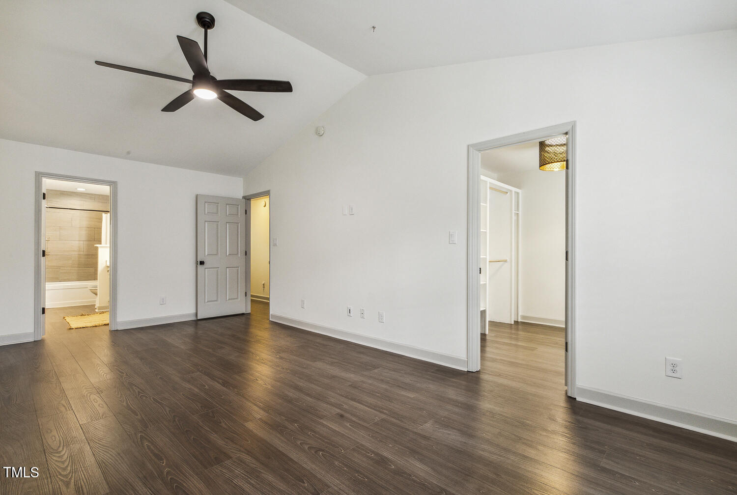 5402 Goldenglow Way Raleigh, NC 27606 - Photo 23 of 44 023
