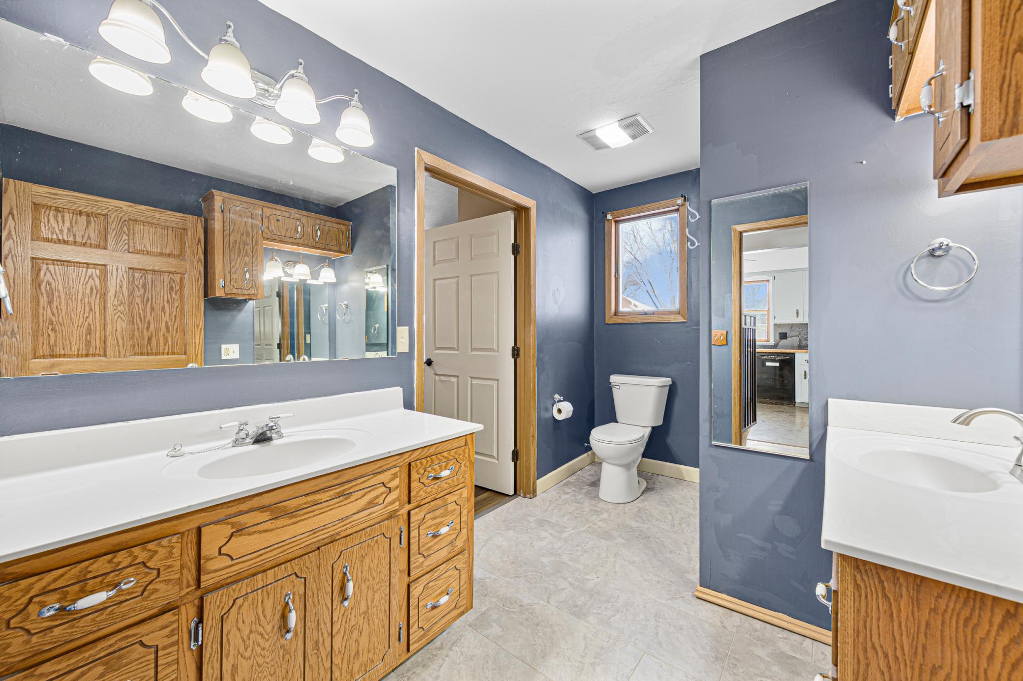 112 5th Street Southeast Montgomery, MN 56069 - Photo 16 of 41