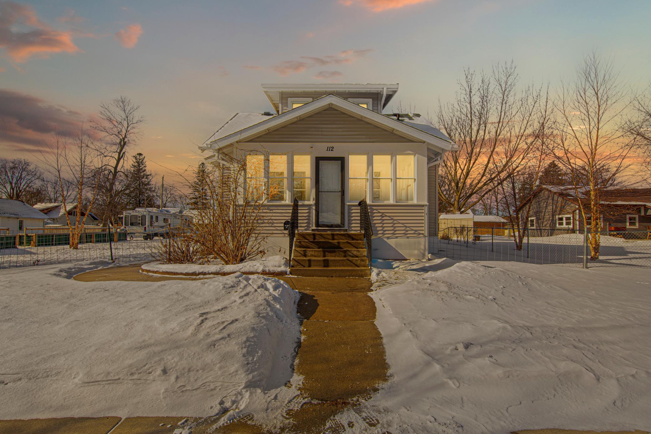 112 5th Street Southeast Montgomery, MN 56069 - Photo 2 of 41