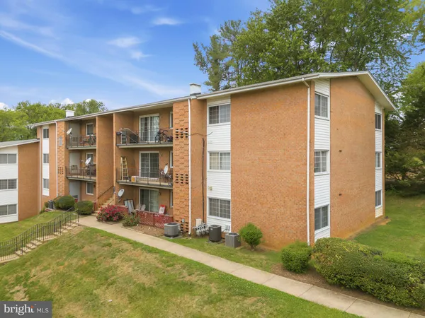 $289,900 | 635 Waterloo Road, Unit 222, Warrenton, VA 20186