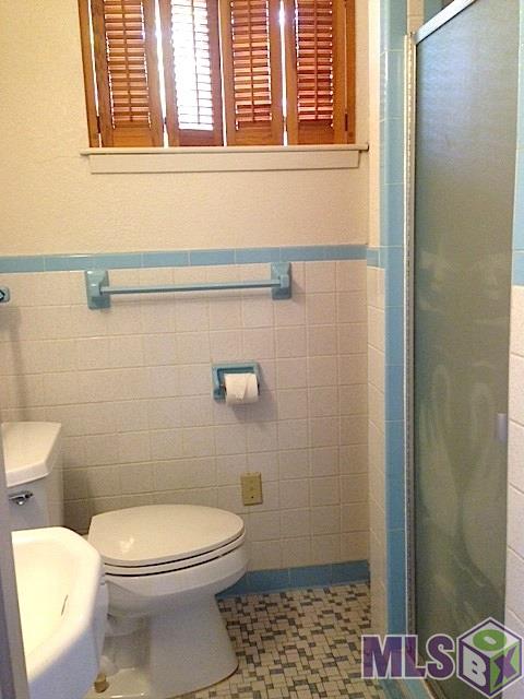 10144 Rhapsody Drive Baton Rouge, LA 70815 - Photo 14 of 17 Master Bath