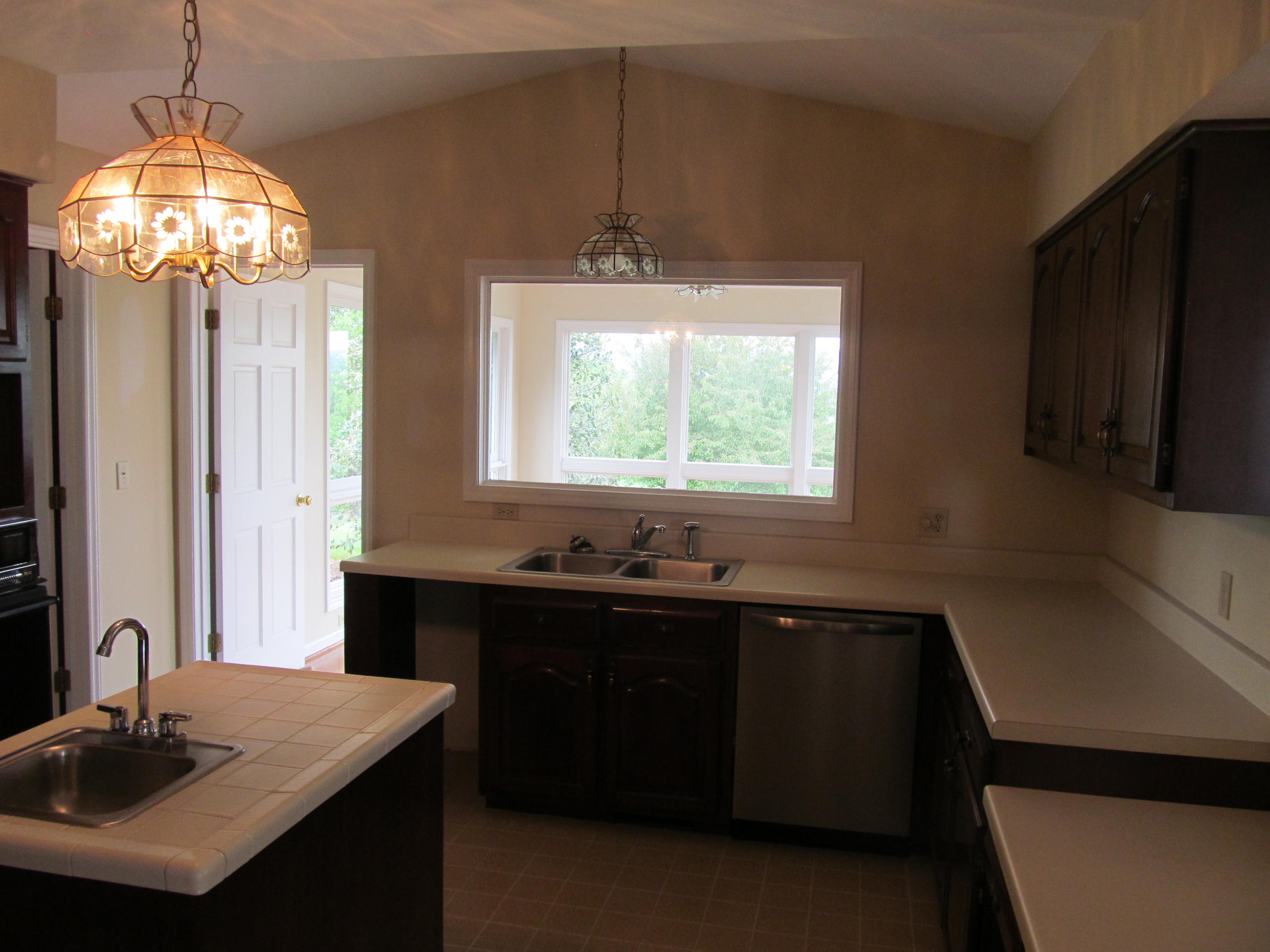 363 Shavers Farm Road Troutville, VA 24175 - Photo 3 of 46 IMG_4270
