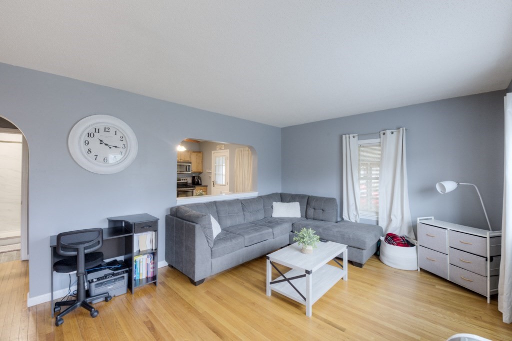 46 Shumway Street Springfield, MA 01119 - Photo 8 of 32 Gallery Image 8