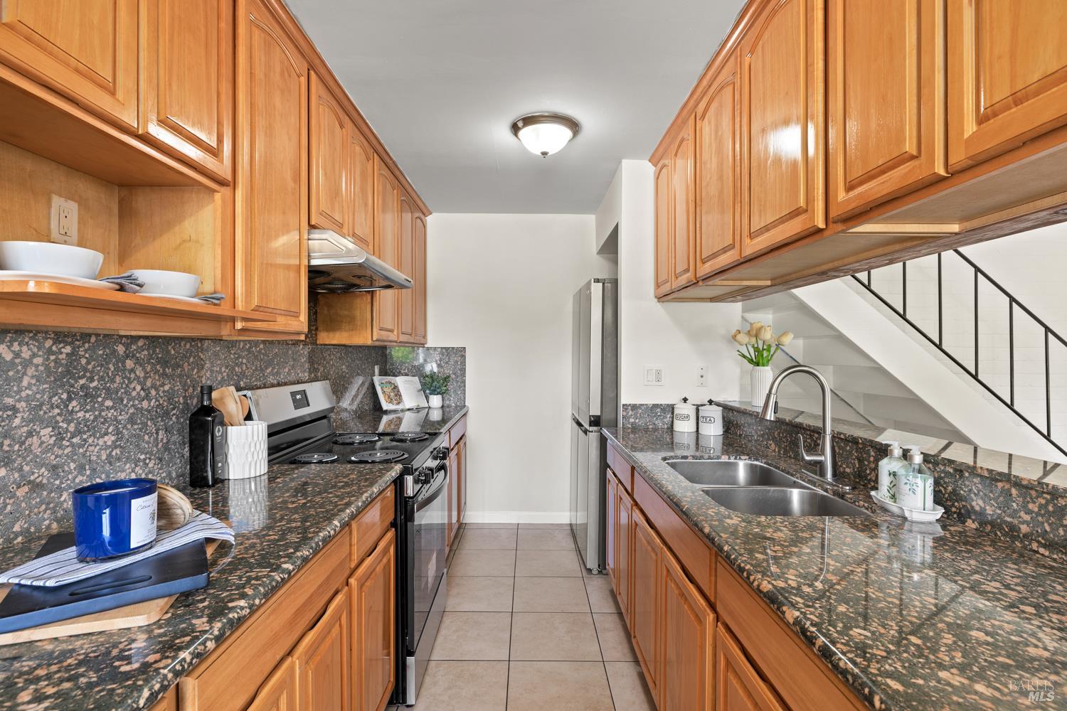 3704 Kerner Boulevard San Rafael, CA 94901 - Photo 9 of 24