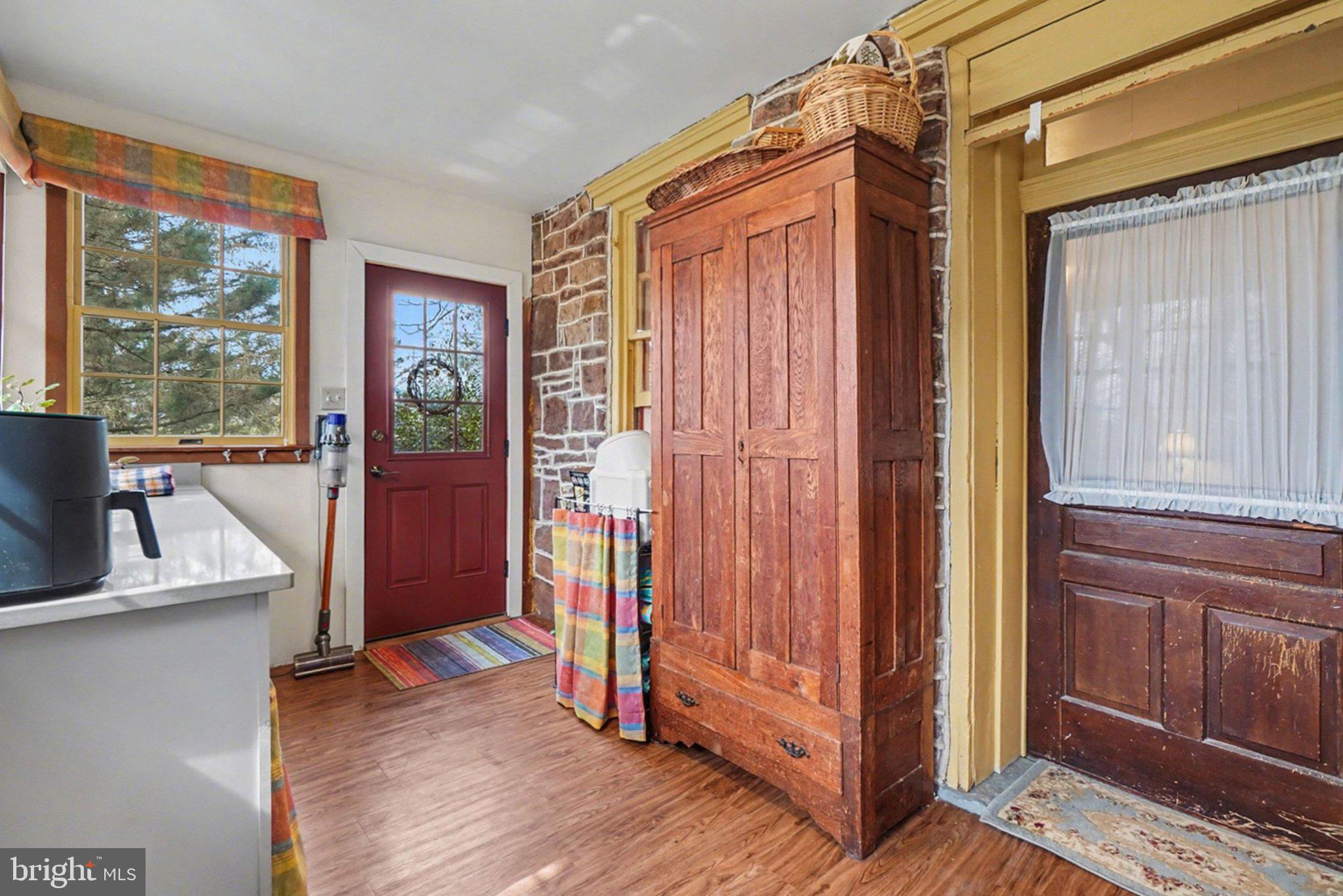 950 West Spring Valley Road Wellsville, PA 17365 - Photo 11 of 40 Gallery Image 11