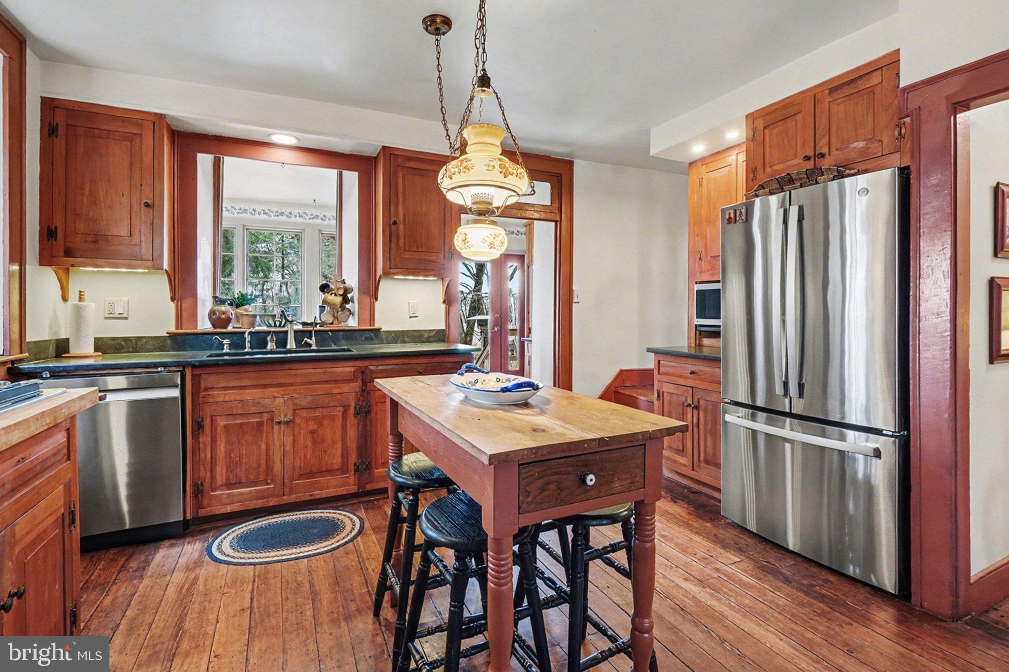 950 West Spring Valley Road Wellsville, PA 17365 - Photo 7 of 40 Gallery Image 7