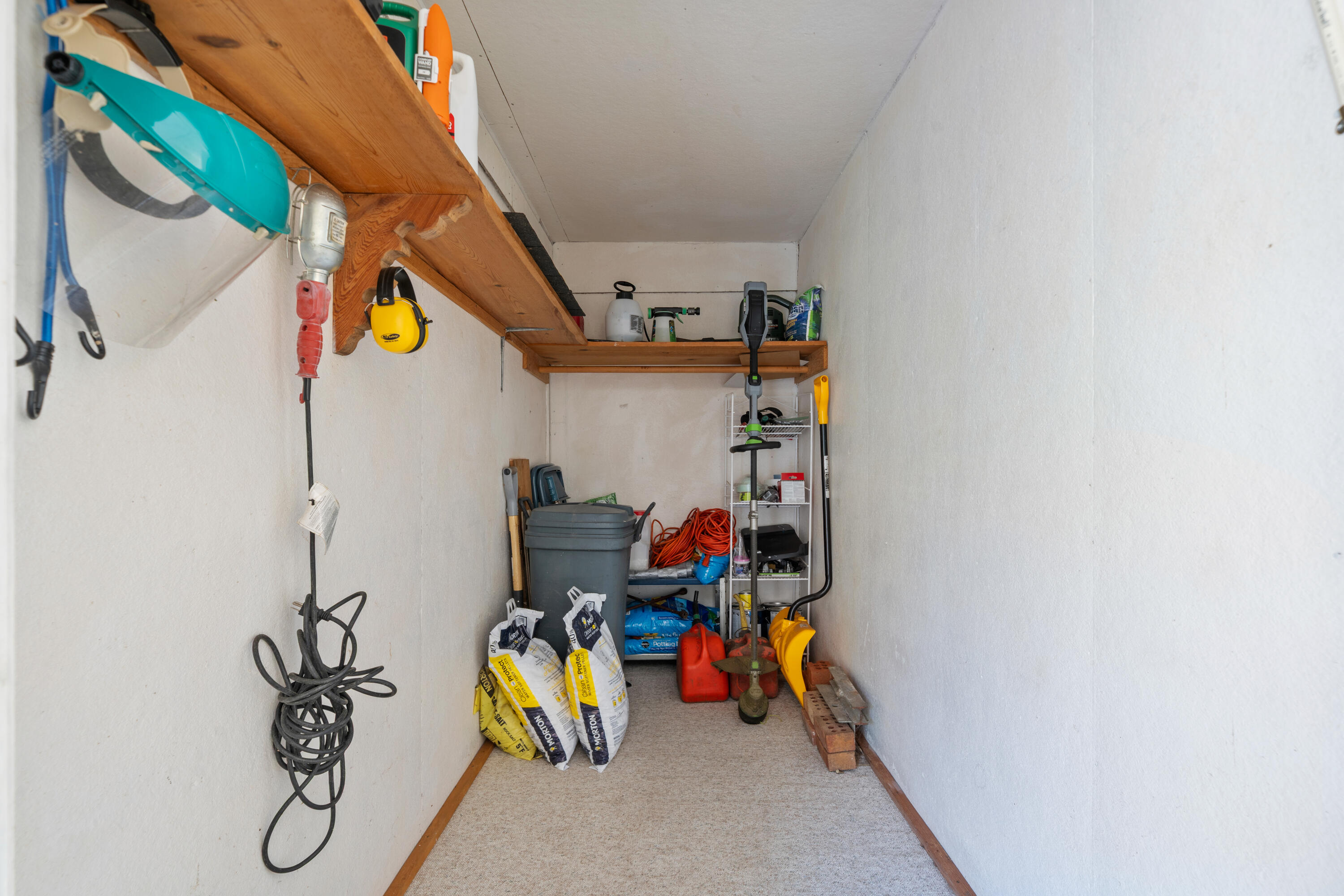 3268 Read Mountain Road Roanoke, VA 24019 - Photo 15 of 20 Storage