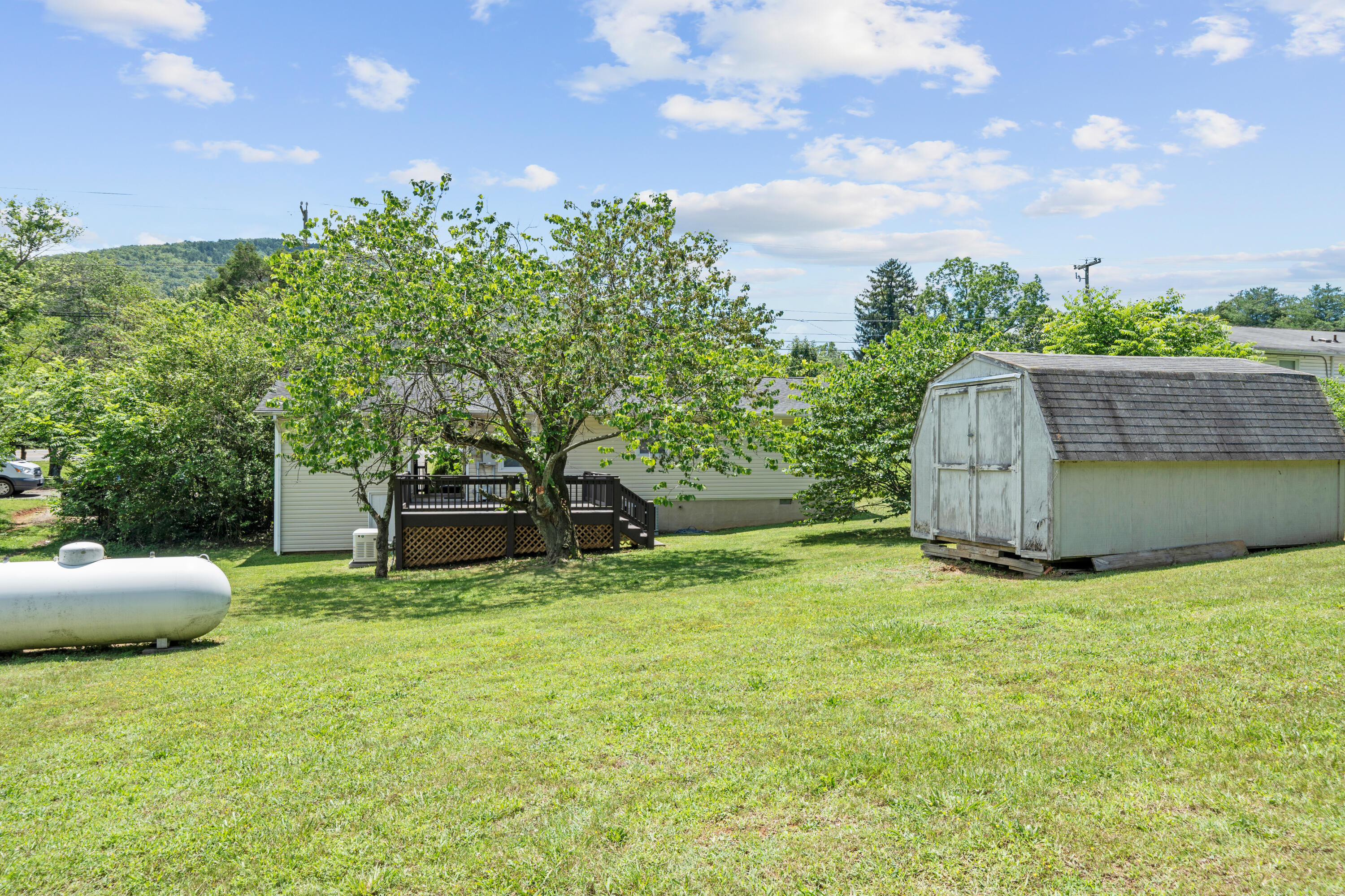3268 Read Mountain Road Roanoke, VA 24019 - Photo 19 of 20 Storage Shed