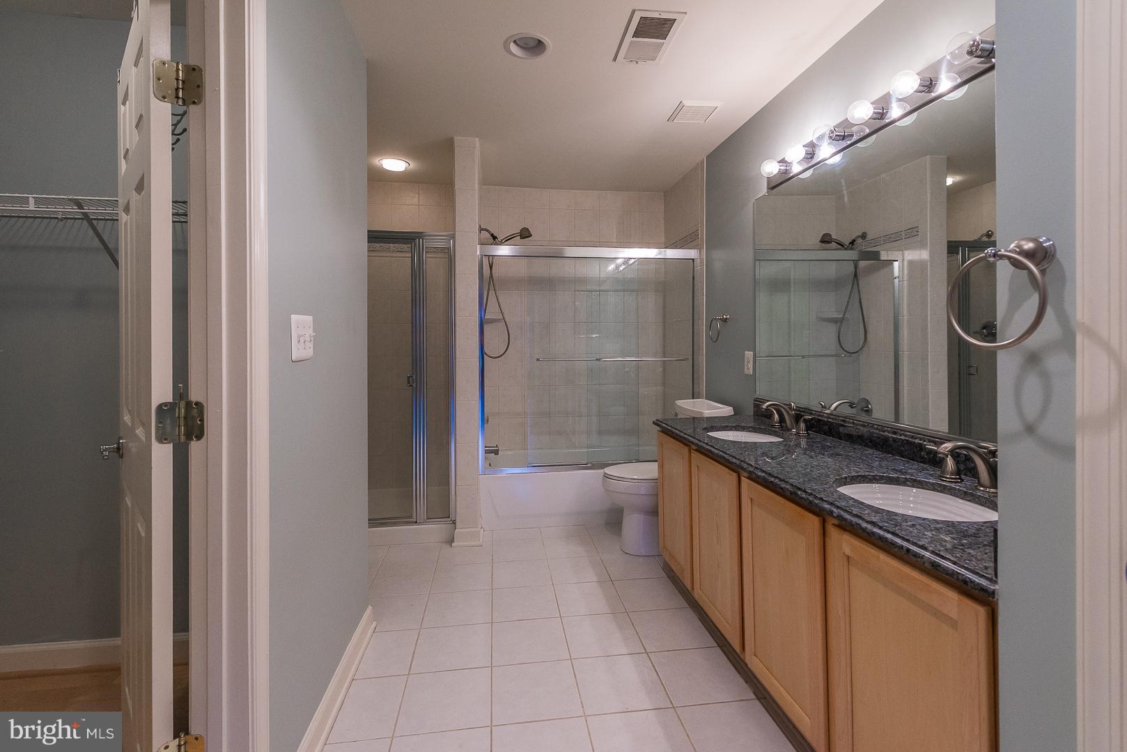 18806 Severn Road Gaithersburg, MD 20879 - Photo 13 of 30 Bath (Master)
