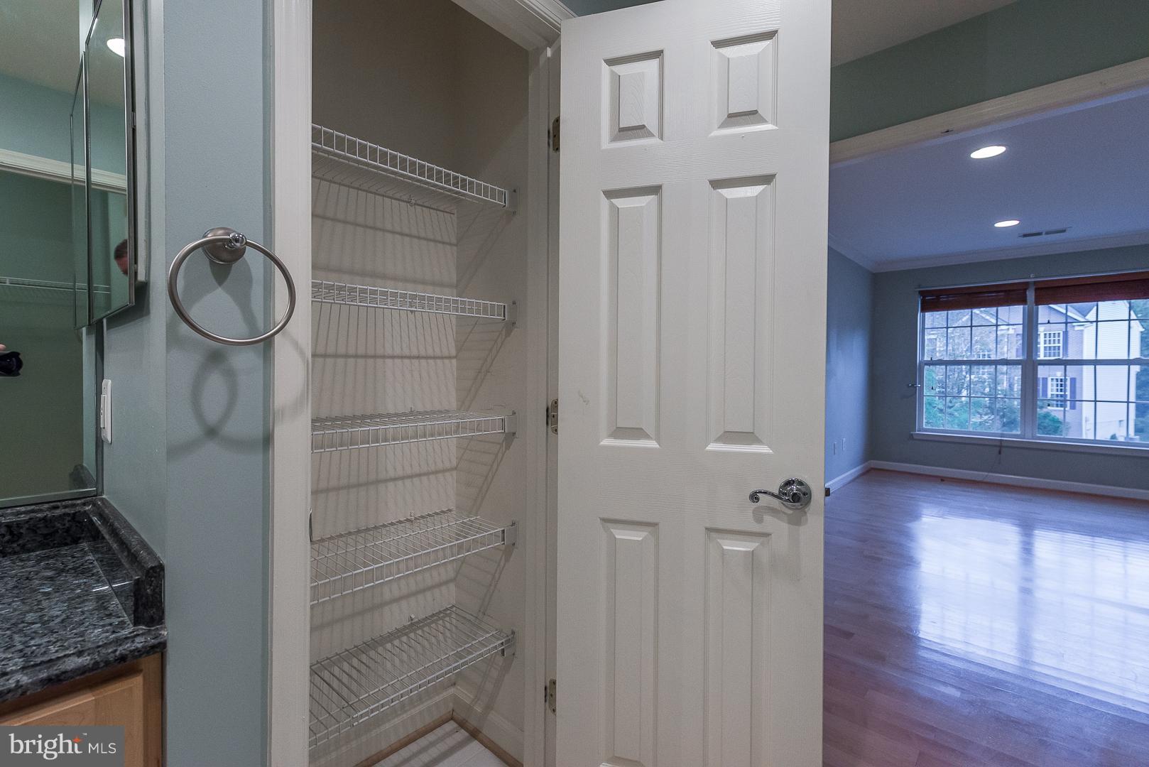 18806 Severn Road Gaithersburg, MD 20879 - Photo 16 of 30 Bath (Master)