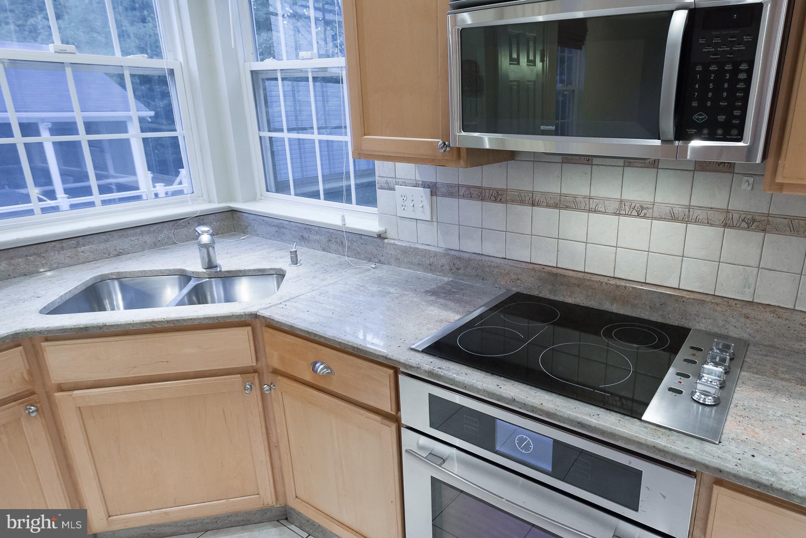 18806 Severn Road Gaithersburg, MD 20879 - Photo 7 of 30 Kitchen