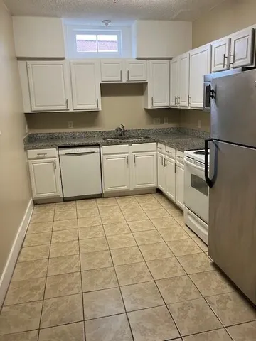 $2,550 | 473 King Street, Unit A, Charleston, SC 29403