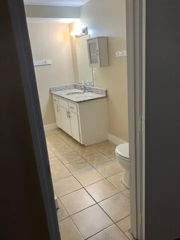 $2,550 | 473 King Street, Unit A, Charleston, SC 29403