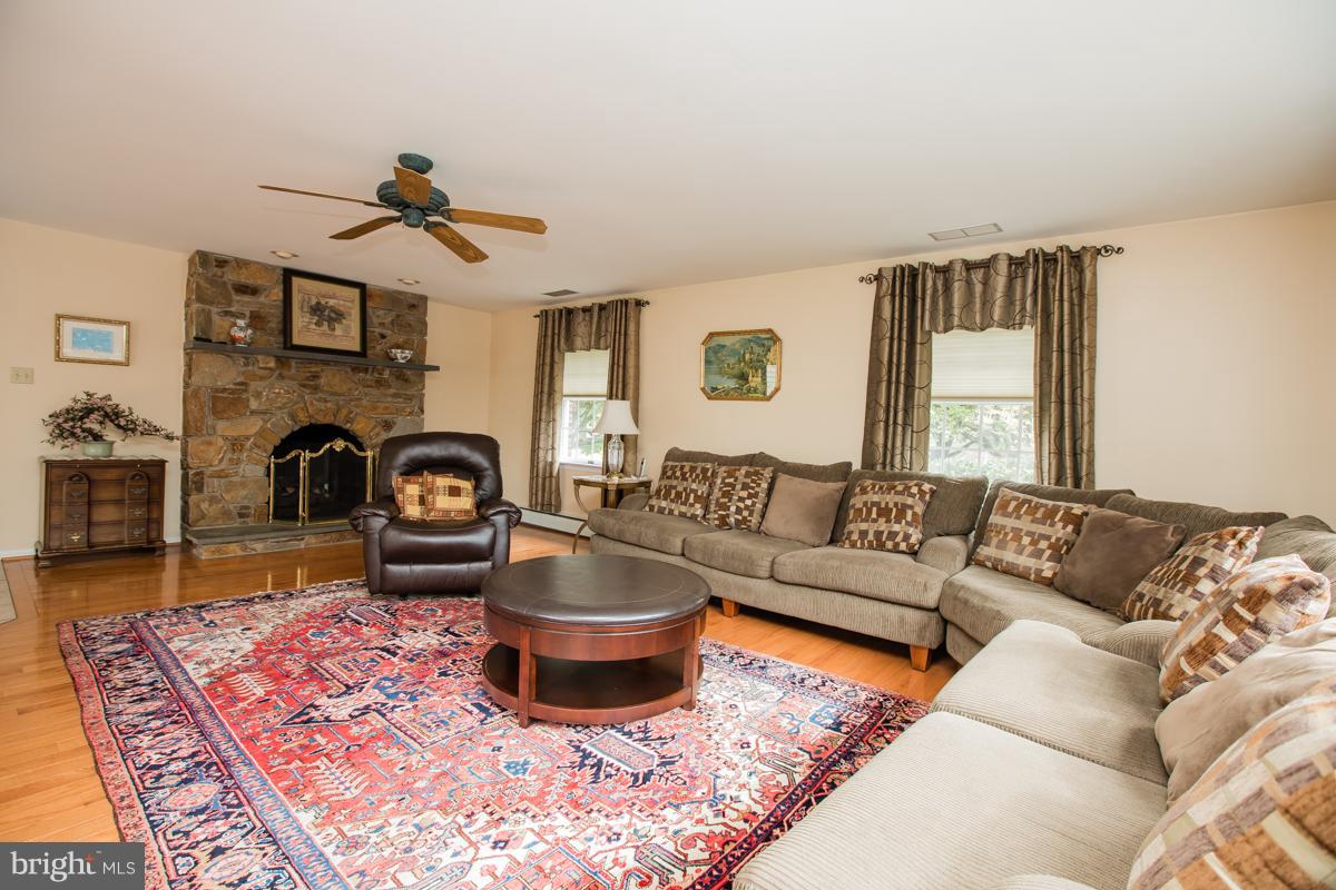 926 South Concord Road West Chester, PA 19382 - Photo 3 of 13
