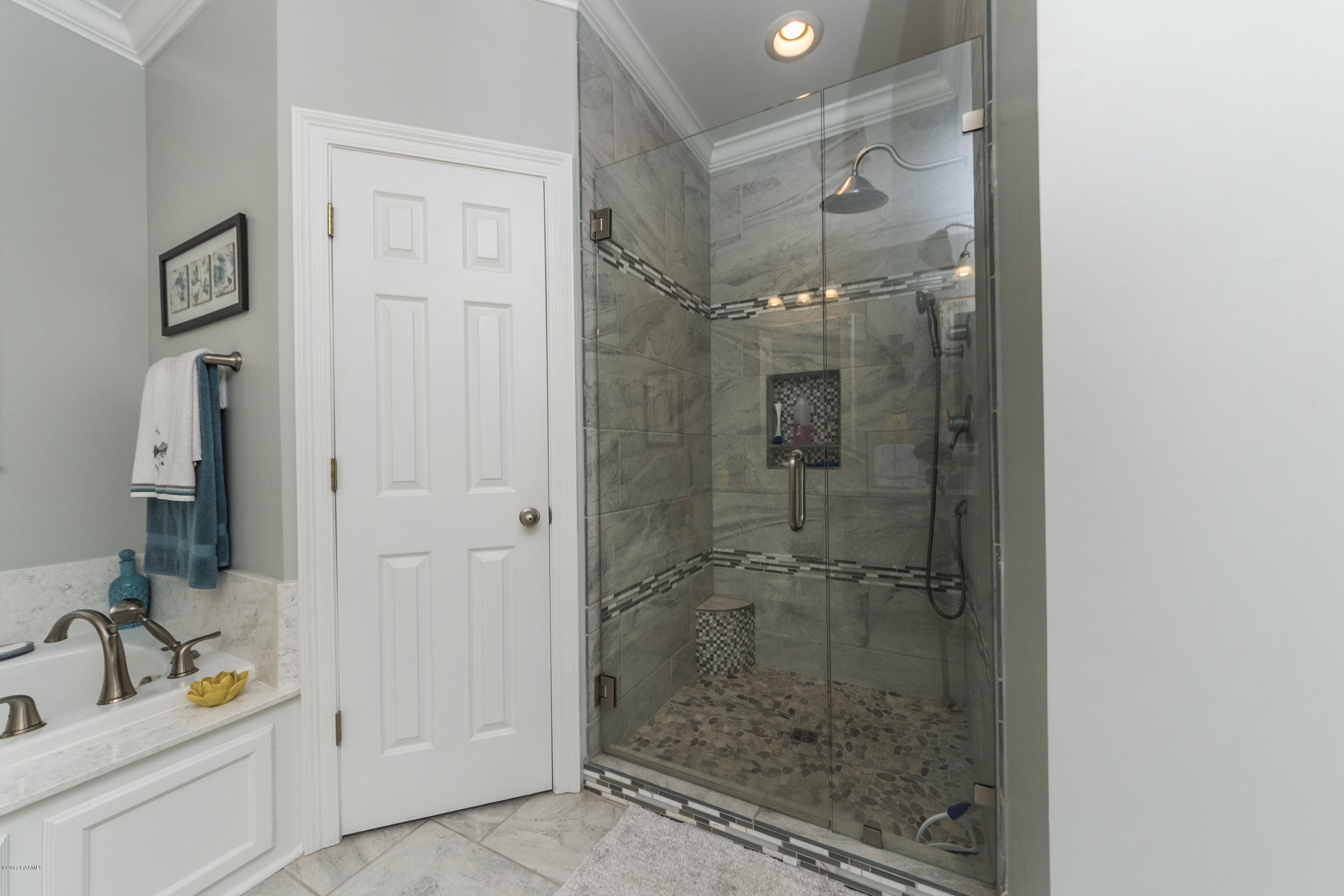 188 East Edith Road Lafayette, LA 70508 - Photo 12 of 33 Master Bath 2