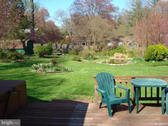 6428 Sleepy Ridge Road Falls Church, VA 22042 - Photo 6 of 12 Deck