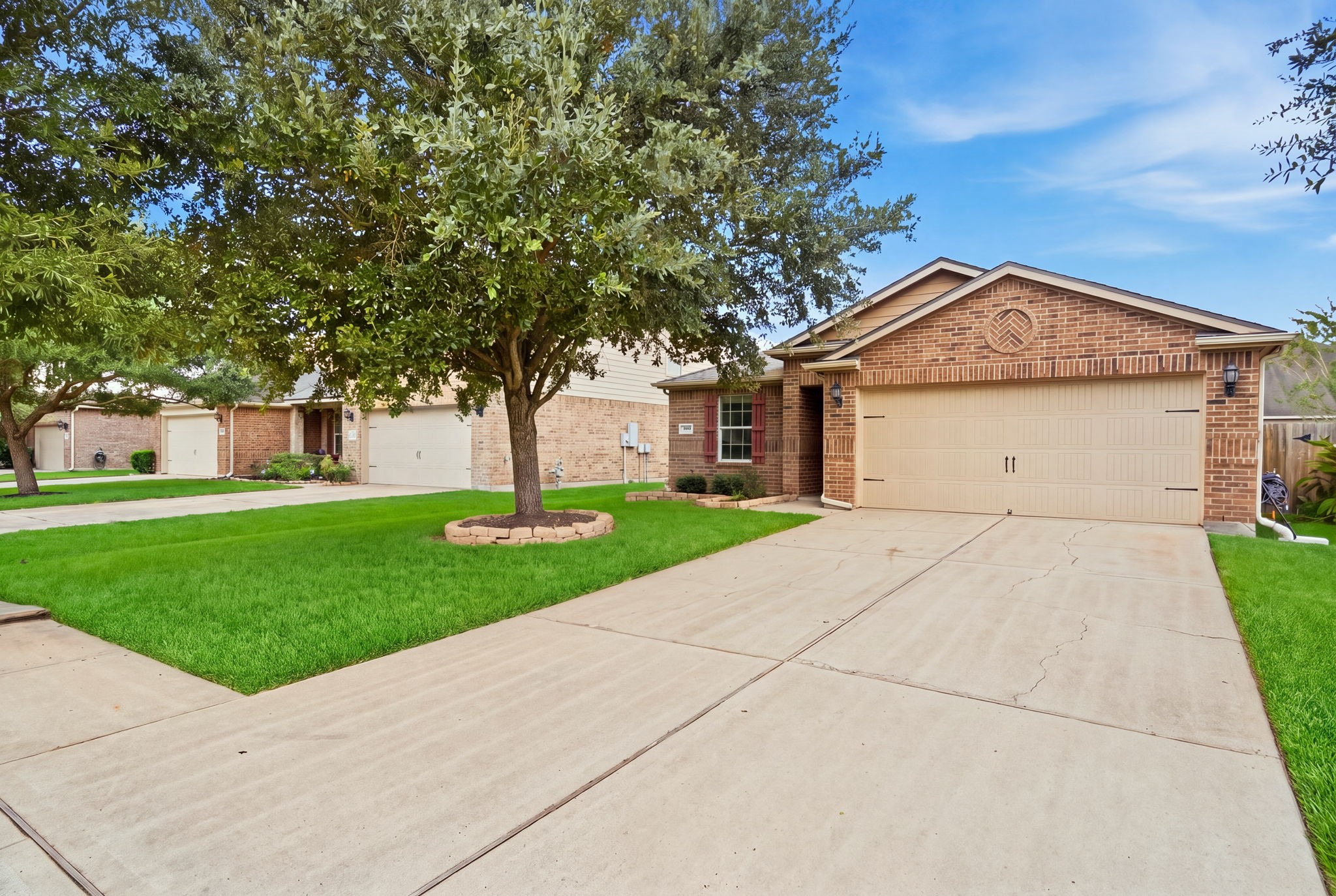 9834 Opal Rock Drive Rosharon, TX 77583 - Photo 2 of 29 Gallery Image 2