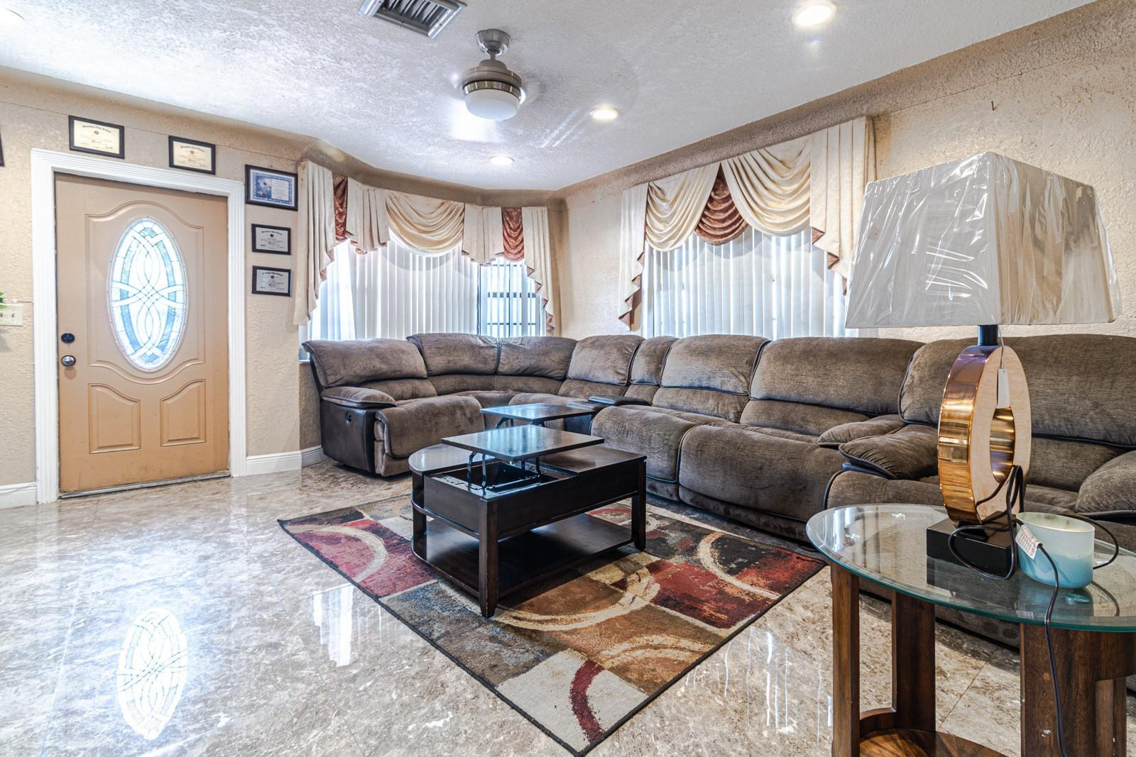 661 Southwest 28th Way Fort Lauderdale, FL 33312 - Photo 4 of 20 Photo 4