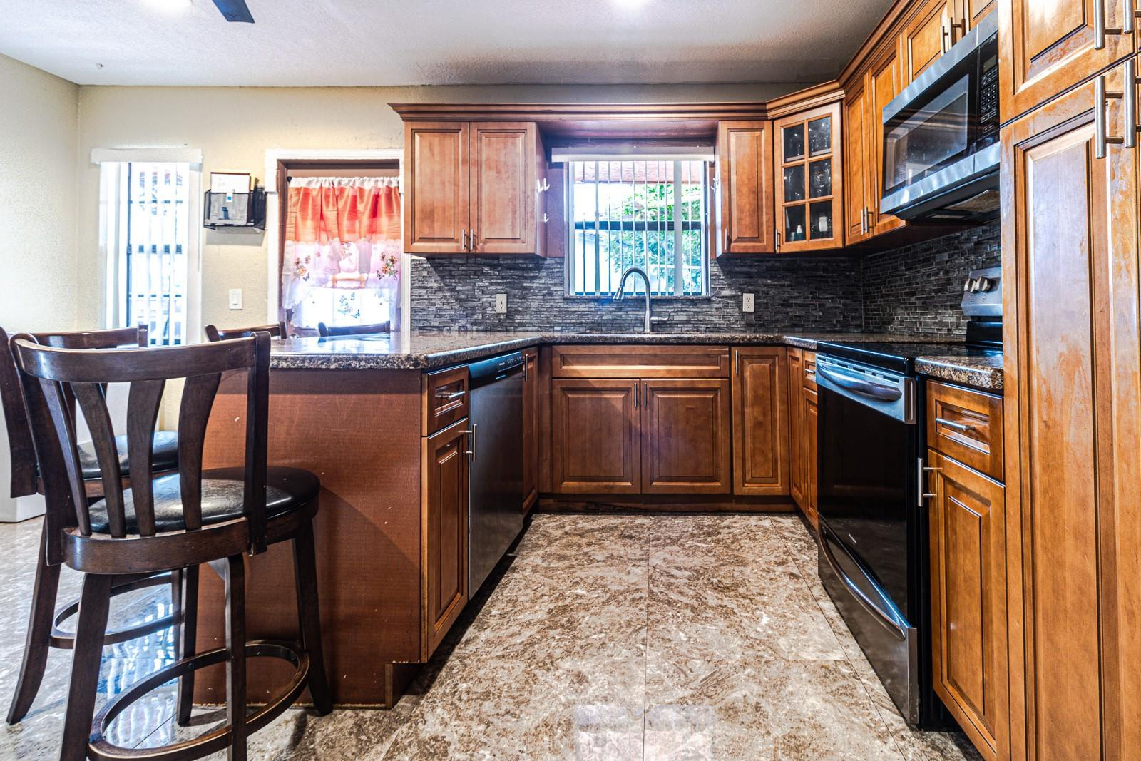 661 Southwest 28th Way Fort Lauderdale, FL 33312 - Photo 7 of 20 Photo 7