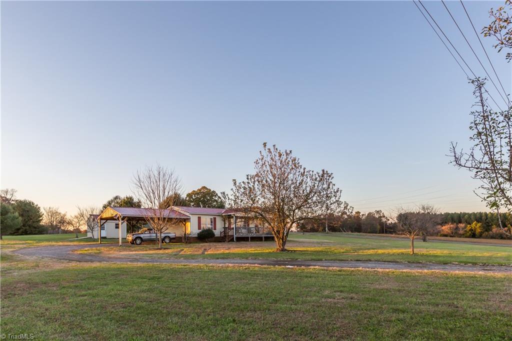 699 Rock Springs Road Harmony, NC 28634 - Photo 2 of 20 Gallery Image 2