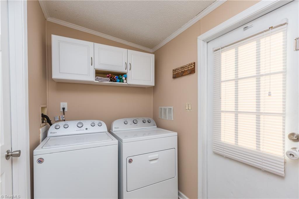699 Rock Springs Road Harmony, NC 28634 - Photo 11 of 20 Gallery Image 11