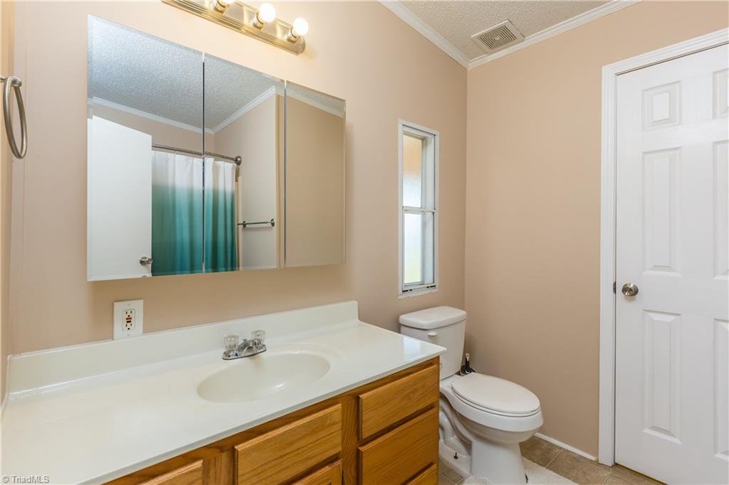 699 Rock Springs Road Harmony, NC 28634 - Photo 14 of 20 Gallery Image 14