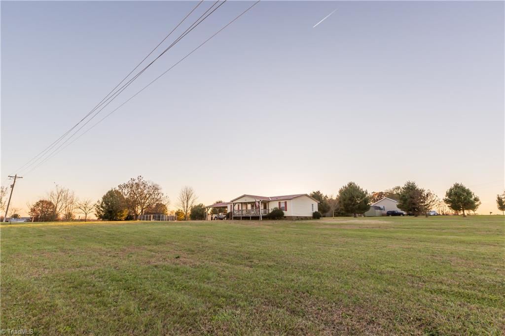 699 Rock Springs Road Harmony, NC 28634 - Photo 19 of 20 Gallery Image 19