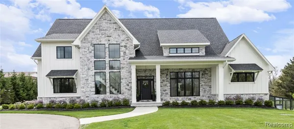 $1,999,999 | 8439 Holcomb Road, Clarkston, MI 48348