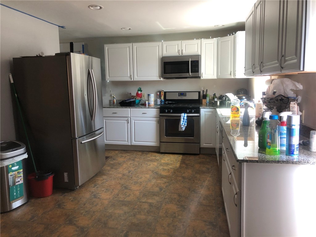 390 Alexander Street Rochester, NY 14607 - Photo 3 of 9