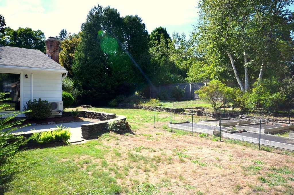 150 Rocky Hill Road Hadley, MA 01035 - Photo 26 of 29 Gallery Image 26