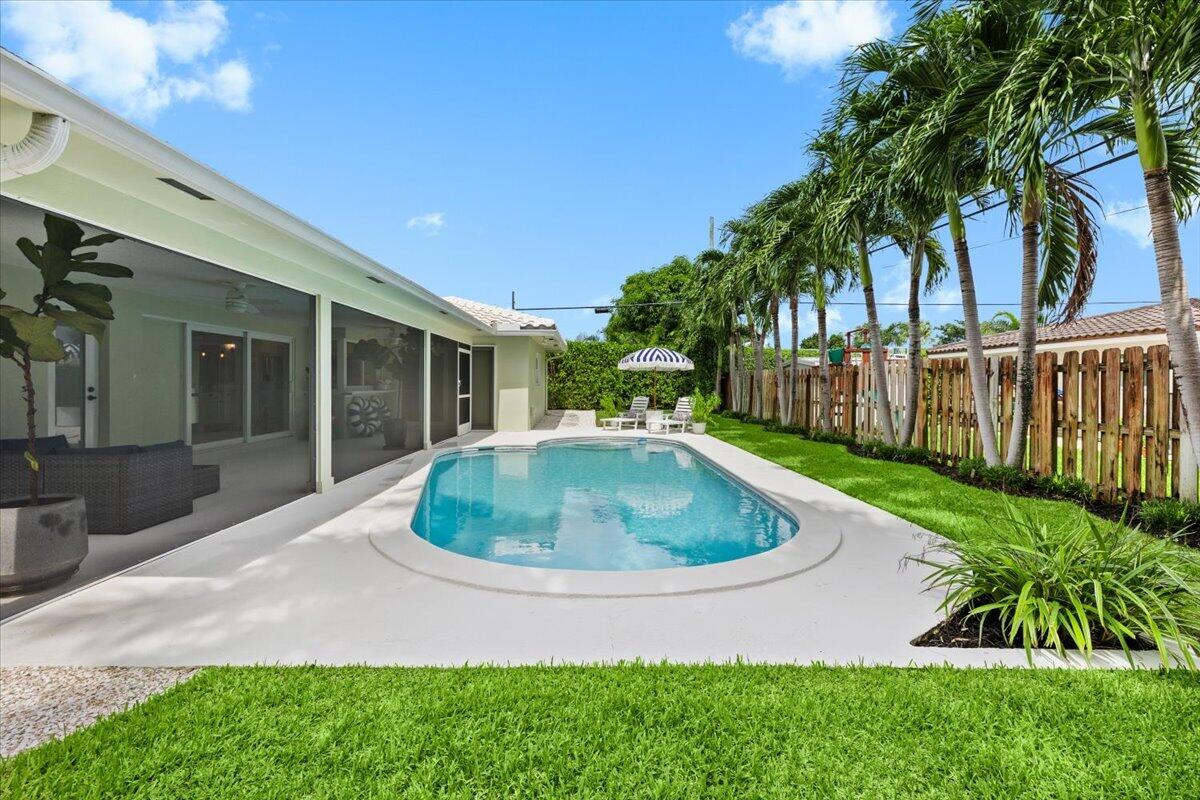 38 Southwest 10th Avenue Boca Raton, FL 33486 - Photo 36 of 44 Freeform Pool | Resurfaced 2019