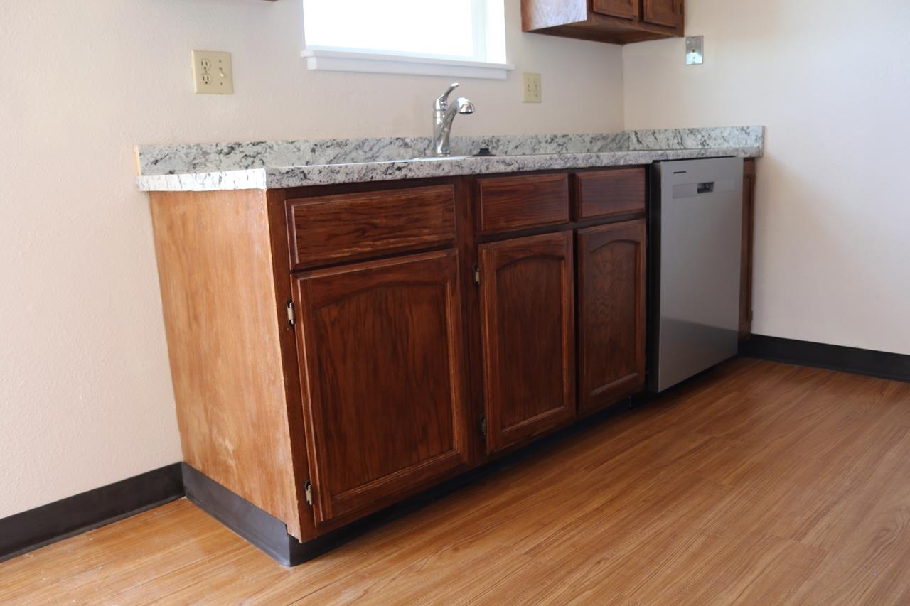 156 Simpson Avenue Evanston, WY 82930 - Photo 8 of 30