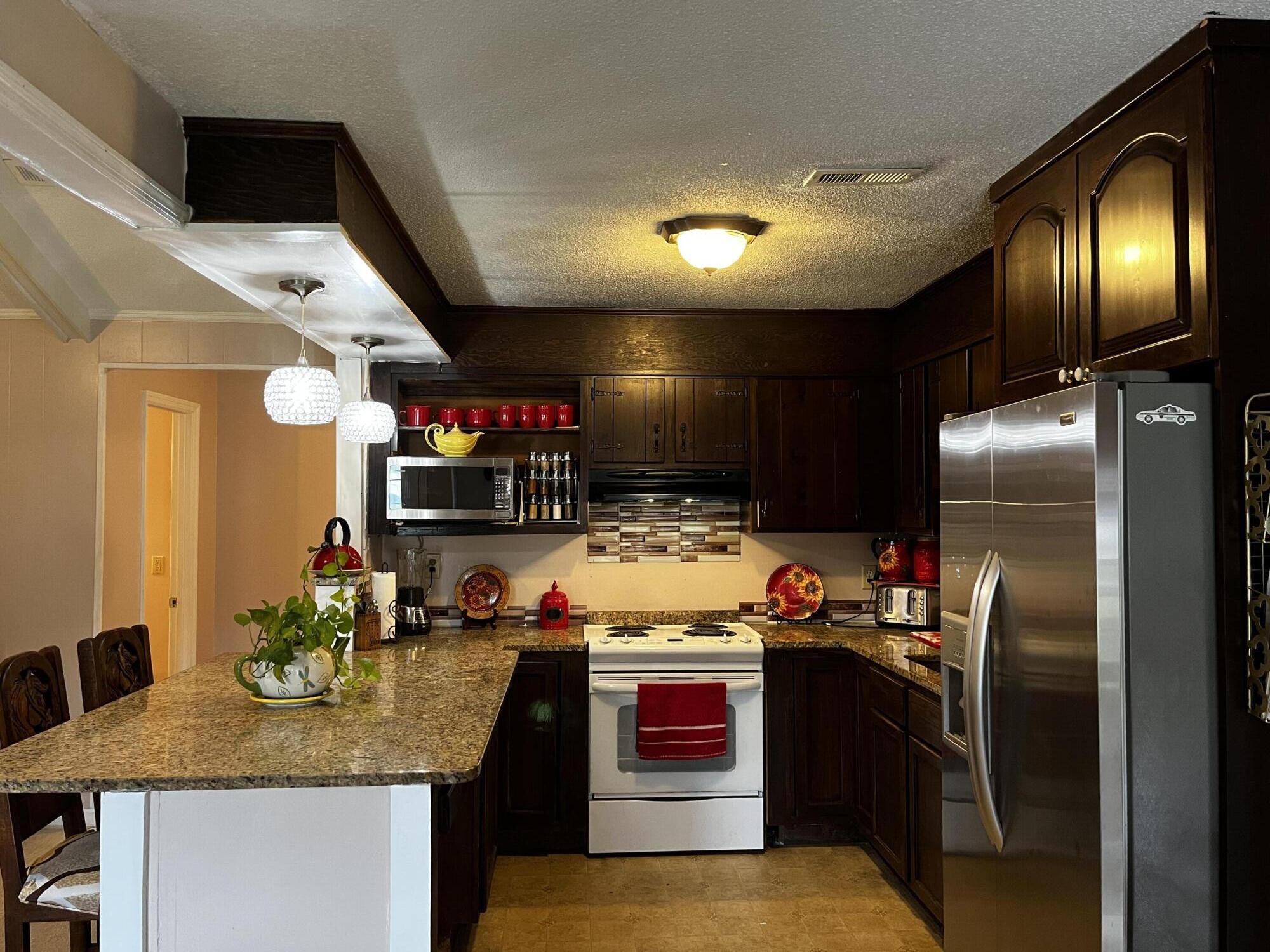 224 Trinity Place Ladson, SC 29456 - Photo 8 of 27 Kitchen