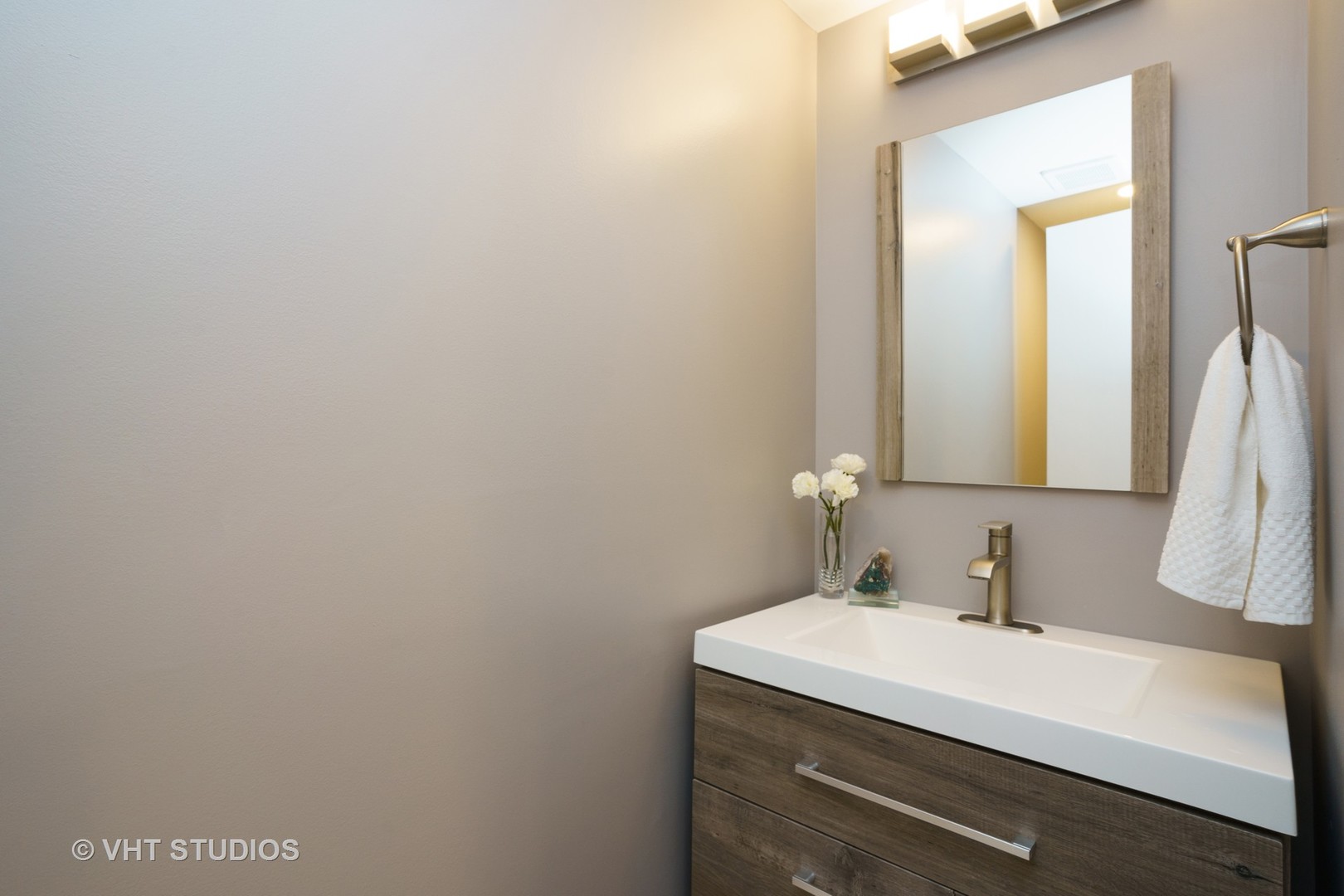 366 Rodenburg Road Roselle, IL 60172 - Photo 8 of 15