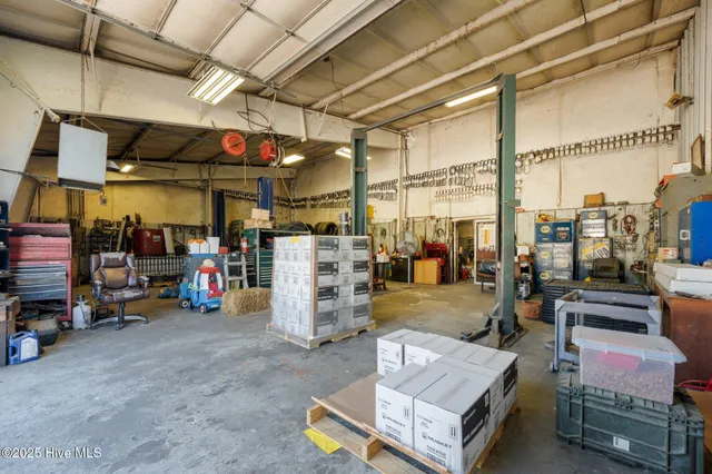 $950,000 | 1831 Clarks Road, New Bern, NC 28562