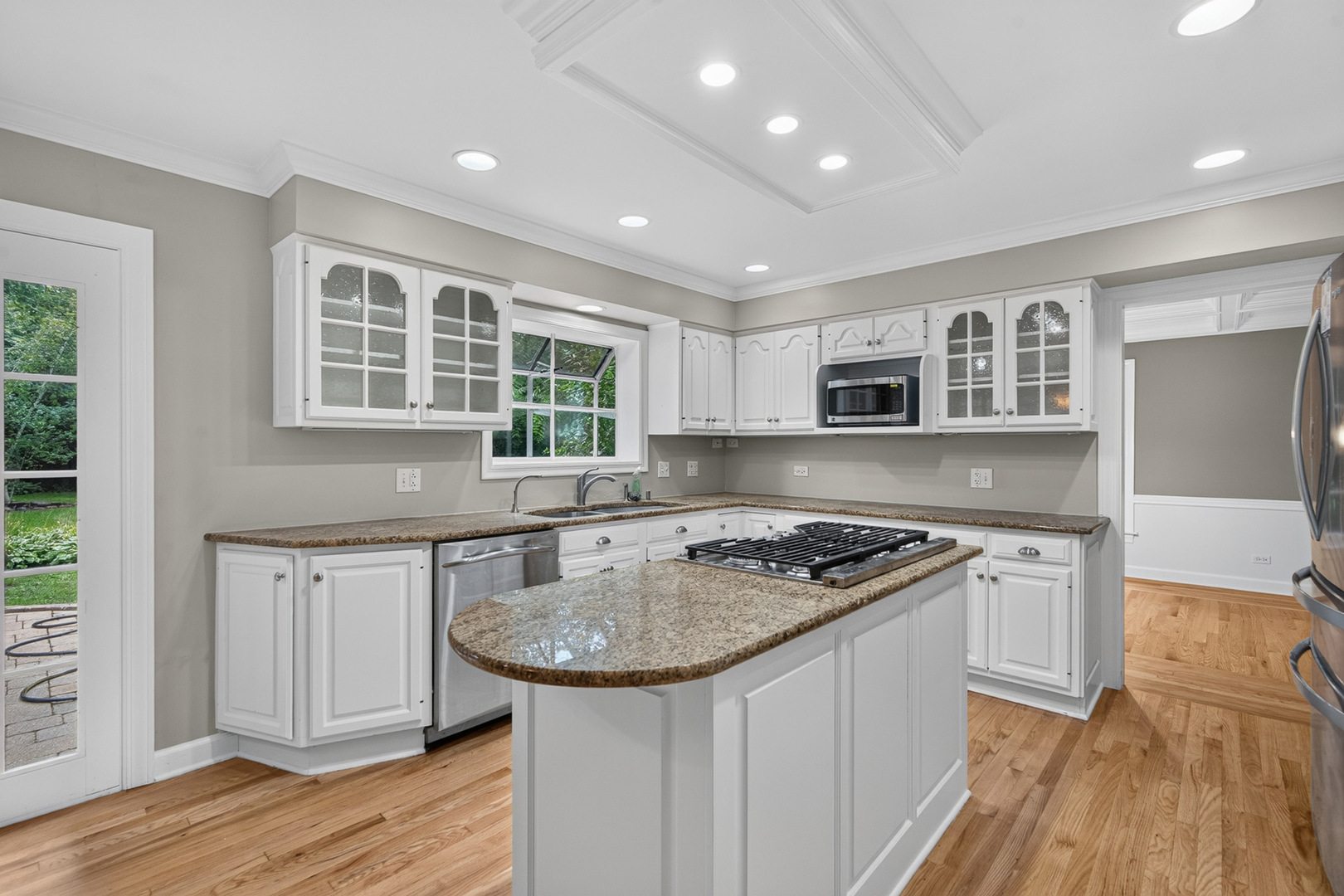 2100 Stirling Road Bannockburn, IL 60015 - Photo 7 of 48 Gallery Image 7