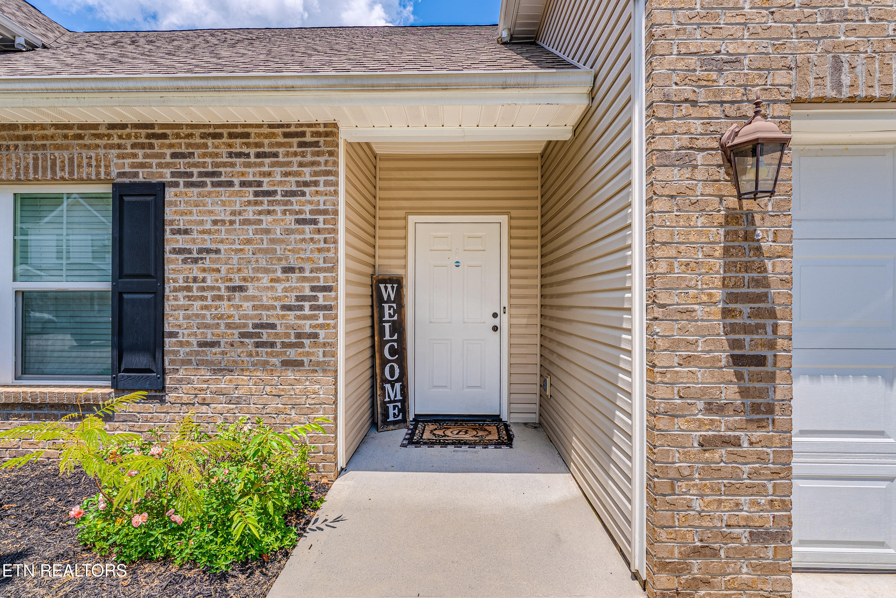 114 Pewter Way Seymour, TN 37865 - Photo 4 of 6 Front Door A1 (2)