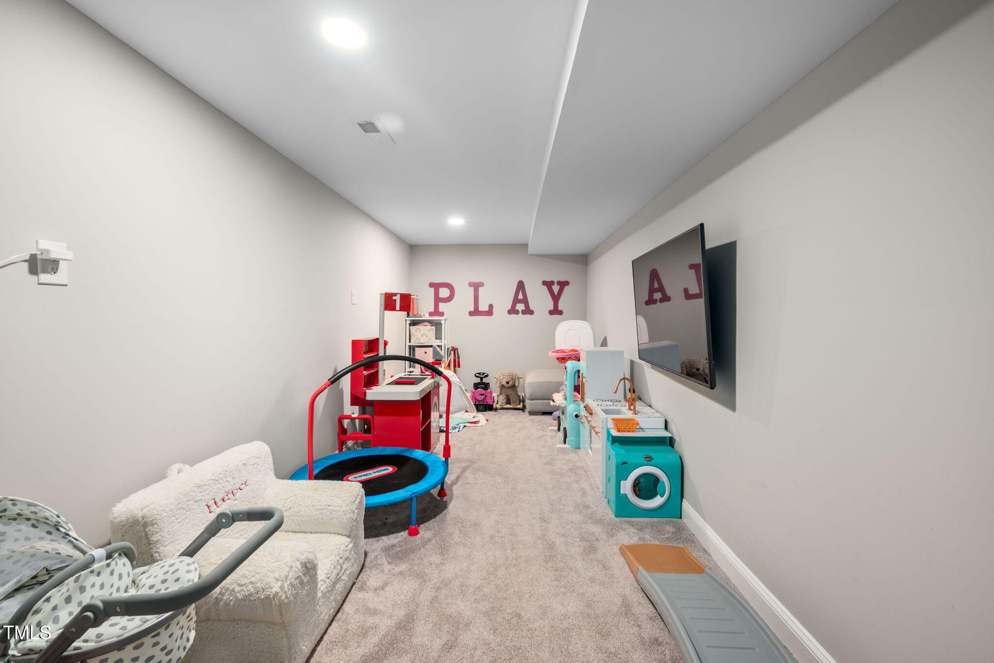 4808 Latimer Road Raleigh, NC 27609 - Photo 27 of 39 Flex Space