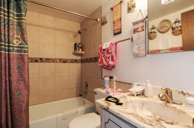 134 East Bailey Road, Unit J Naperville, IL 60565 - Photo 6 of 10