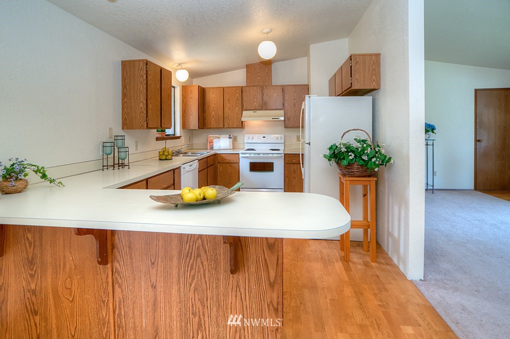 3023 165th Place Southeast Bothell, WA 98012 - Photo 3 of 13