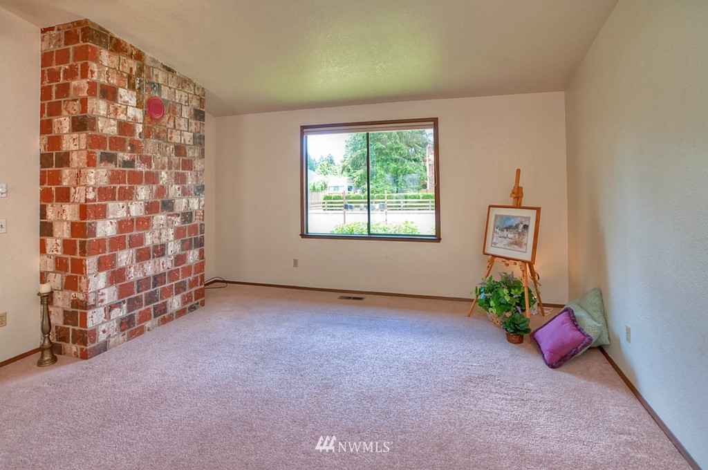 3023 165th Place Southeast Bothell, WA 98012 - Photo 5 of 13