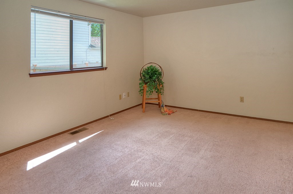 3023 165th Place Southeast Bothell, WA 98012 - Photo 6 of 13