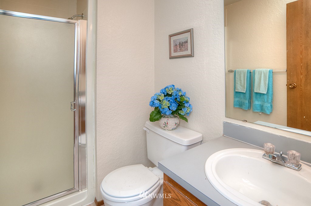 3023 165th Place Southeast Bothell, WA 98012 - Photo 7 of 13