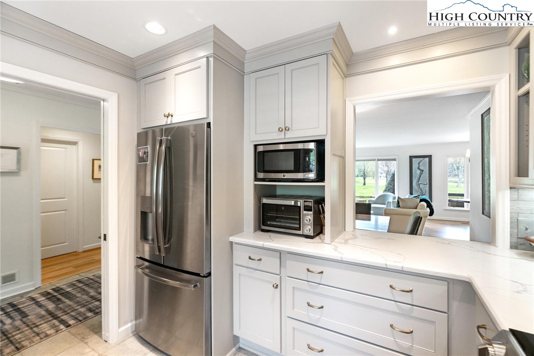 271 The Lakes, Unit B3 Boone, NC 28607 - Photo 5 of 35